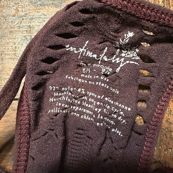 "LIKE" this listing to be notified of new listings  <3 - Picture 10 of 12